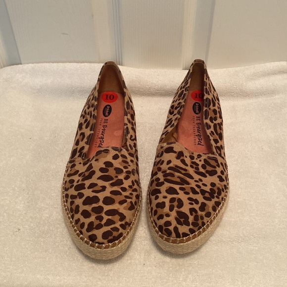 Dr. Scholl’s Animal Print Slip Ons…size 10M - Picture 3 of 8